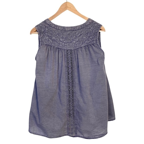 Rachel Zoe baby doll flowy crocheted embroidered textured button down tank - Picture 2 of 9